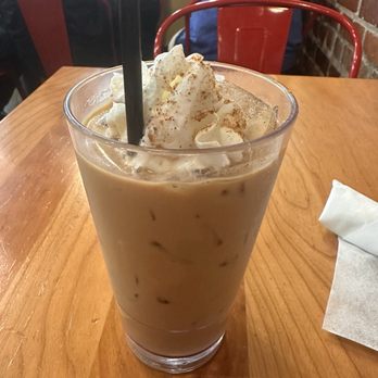 Ruby Sunshine Charlotte Southend - Creamy Vanilla Spiced Latte - Breakfast & Brunch Near Me - Charlotte, North Carolina Ruby Sunshine Charlotte Southend - Creamy Vanilla Spiced Latte - Breakfast & Brunch Near Me - Charlotte, North Carolina