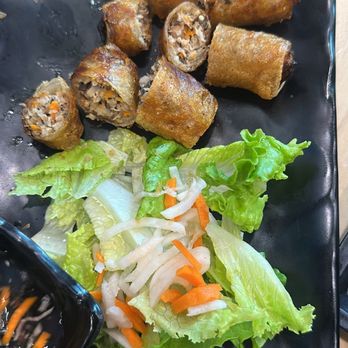 Sincero Cafe - Egg rolls - Vietnamese Near Me - Revelstoke, British Columbia Sincero Cafe - Egg rolls - Vietnamese Near Me - Revelstoke, British Columbia