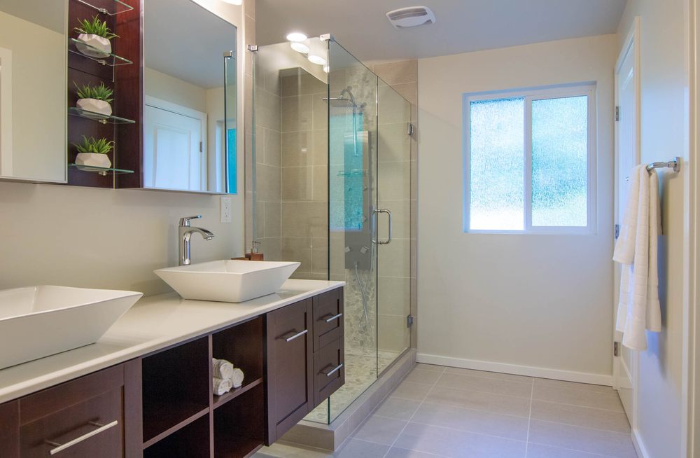 Slide of Estafette Services