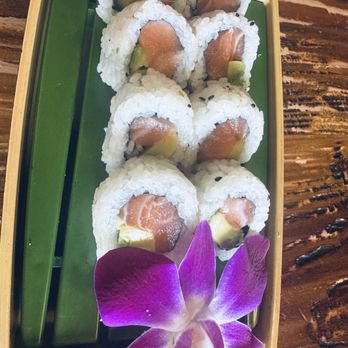 Sushi Boat - Salmon Avocado roll - Sushi Bars Near Me - Saint Charles, Missouri Sushi Boat - Salmon Avocado roll - Sushi Bars Near Me - Saint Charles, Missouri