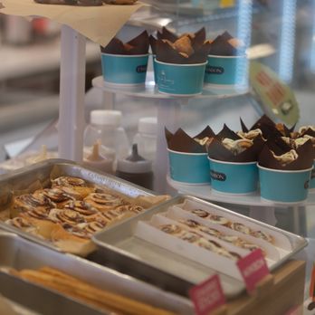 Carvel - Cinnabon, MiniBon, BonBites, Center of the Roll - Custom Cakes Near Me - Brooklyn, New York
