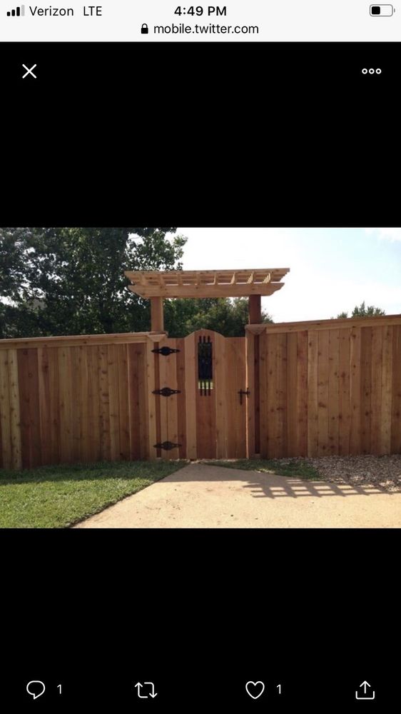 Slide of Aggieland Fence