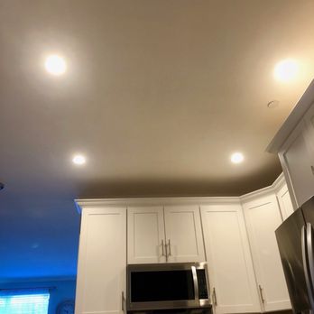 Universal Electrician - Electricians Near Me - Burbank, California