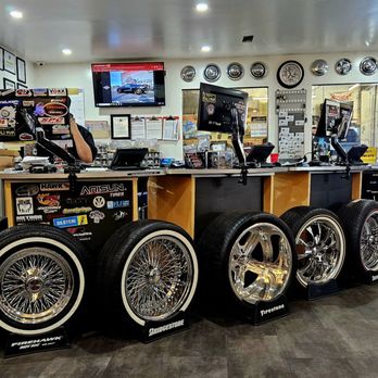 Rolling Stock - The main office and waiting area - Auto Repair Near Me - San Francisco, California Rolling Stock - The main office and waiting area - Auto Repair Near Me - San Francisco, California
