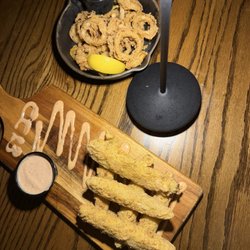 Ocean 13 - Fried pickles & calamari