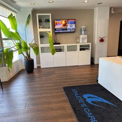 Athlete's Care Sports Medicine Centres - Leaside clinic reception area