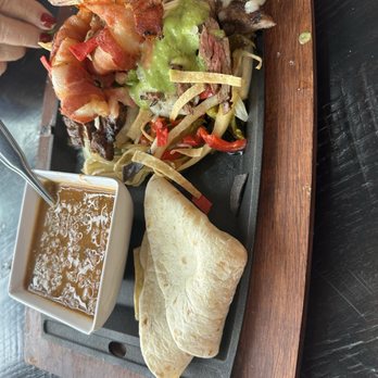 Lambeau's America - Tex-Mex Sizzler - Bars Near Me - Highland Village, Texas