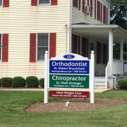 Sirninger Family Chiropractic - Outdoor chiropractic sign.