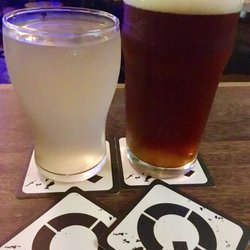 Quarrymans Hotel - Schooner of ginger beer (L) and pint of Ale