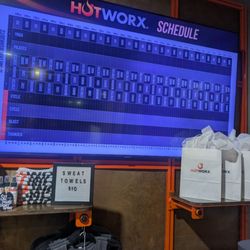 HOTWORX - Ashburn - Ashburn Farm - Schedule displayed at the front