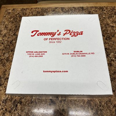 Tommy's Pizza by null