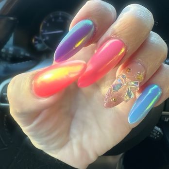 Nails BB - New nails!! Thank you Lisa for being an artist and creating these killer nails . I absolutely love the bow. She added as well. - Nail Salons Near Me - Long Beach, California