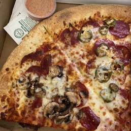 Slice #1: pepperoni, garlic, and jalapeño Slice #2: pepperoni and mushroom Seniores sauce Slice #1: pepperoni, garlic, and jalapeño Slice #2: pepperoni and mushroom Seniores sauce