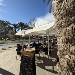 Plaza de Los Luceros - Café Iruña.