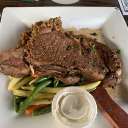 Bogey's at Duck Hollow - Medium Prime Rib with Mushroom Risotto and vegetables. Excellent
