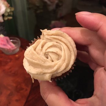 Funny Face Bakery - Cupcakes Near Me - New York, New York