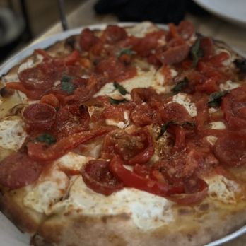 Juliana's - Beautiful margherita pizza with pepperoni and roasted red peppers - Pizza Near Me - Brooklyn, New York Juliana's - Beautiful margherita pizza with pepperoni and roasted red peppers - Pizza Near Me - Brooklyn, New York