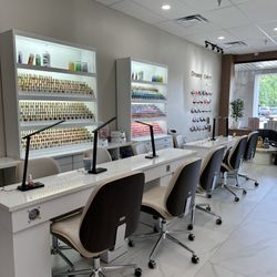 De Lux Nail Bar