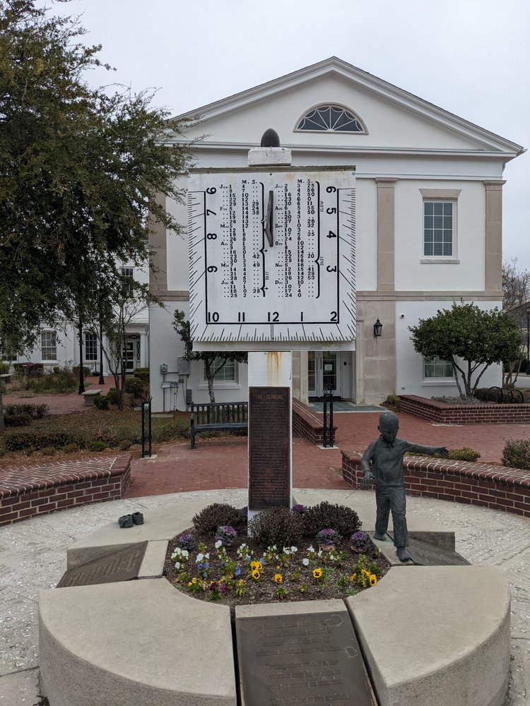 THE SUNDIAL with photos Updated August 2024 15 Photos 141 Main St
