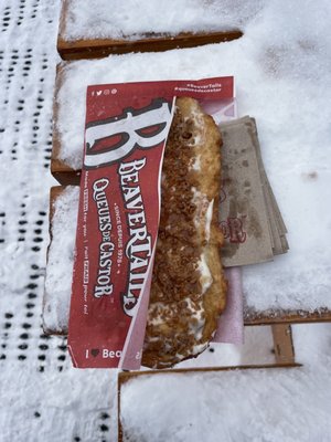 BeaverTails- Queues de Castor (Banff East) by null
