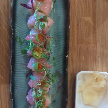 Momo Sushi - Momo special roll - Sushi Bars Near Me - Riverside, California