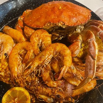 Cap't Loui - 1.75 lb. Dungeness Crab - Seafood Near Me - Cupertino, California