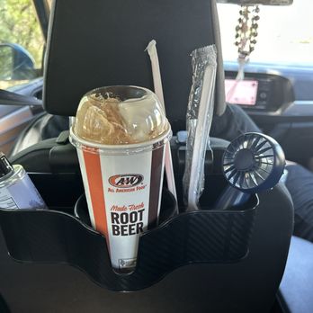 A&W Restaurant - Root Beer Float - Fast Food Near Me - Tucson, Arizona