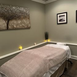 Element Massage Studio - Massage room