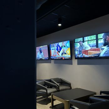 Oddfellahs - Inside - Sports Bars Near Me - Portland, Maine Oddfellahs - Inside - Sports Bars Near Me - Portland, Maine