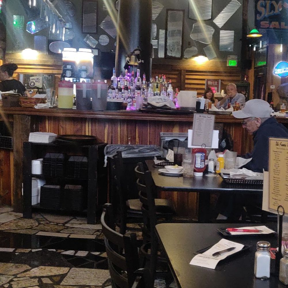 Foxes Trail - Tried to capture a good pic of the bar area but the lighting inside made it difficult. - Bars Near Me - Kokomo, Indiana Foxes Trail - Tried to capture a good pic of the bar area but the lighting inside made it difficult. - Bars Near Me - Kokomo, Indiana
