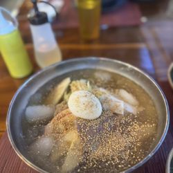 N1. Mul Naengmyeon 물냉면