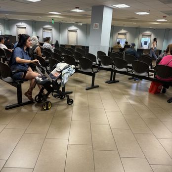 Social Security - Empty office while they have the elderly/disabled  stand in a long line smh. - Public Services & Government Near Me - Panorama City, California