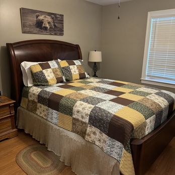 Southern Sky Lodge - Hotels Near Me - Oriental, North Carolina Southern Sky Lodge - Hotels Near Me - Oriental, North Carolina