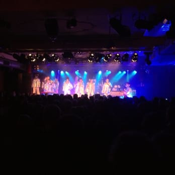 Colos-Saal - Fred Kellner und die famosen Soul-Sisters - Music Venues Near Me - Aschaffenburg, BY