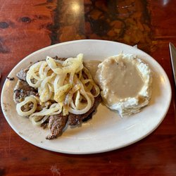 Trapper's Kettle - Liver & Onions with Mashed Potatoes & Gravy!