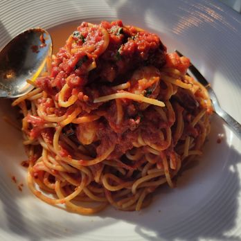 California Pizza Kitchen - Spaghetti w/Tomatoe Sauce and Shrimp - Pizza Near Me - Sacramento, California