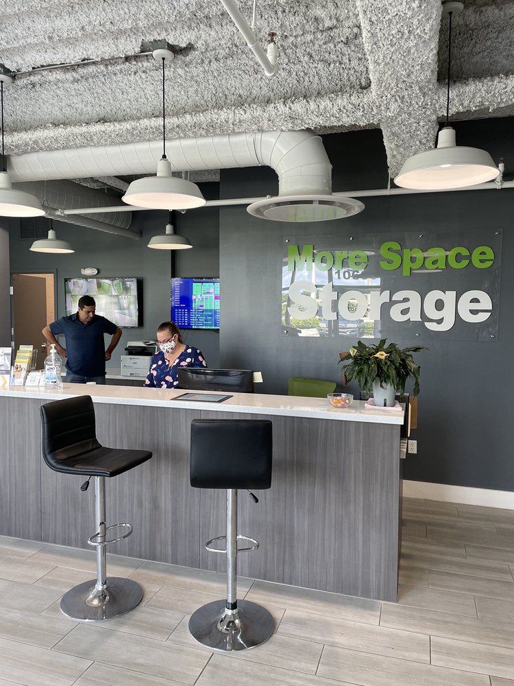MORE SPACE STORAGE Updated October 2024 10 Photos & 10 Reviews 10600 W State Rd 84, Davie