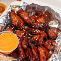 Heirloom Market BBQ - Sweet & Spicy Smoked Wings @tiffhuangry