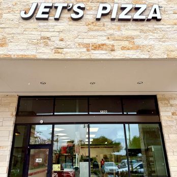 Jet's Pizza - Front of store - Pizza Near Me - Missouri City, Texas