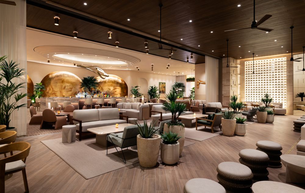 Bel-Aire Lounge - Photo 2