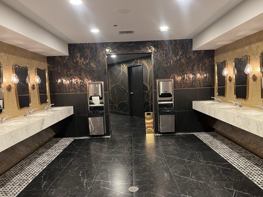 CES Las Vegas Hilton 1 by null