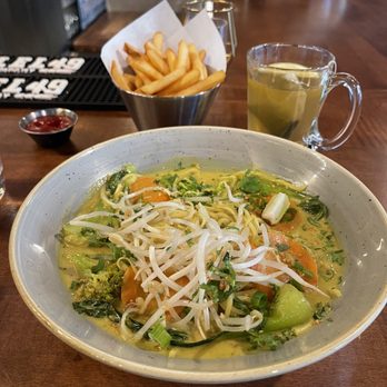 Sector 7 Kitchen + Bar - Curry Bowl with Sea Salted Fries - Beer Bar Near Me - Richmond, British Columbia