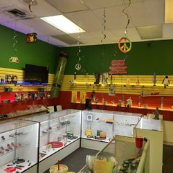 Kokopellis Smoke Shop - Glass wall