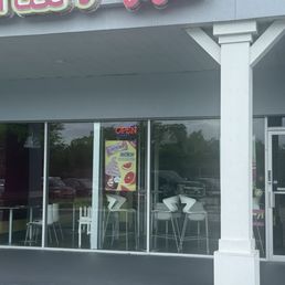 Exterior photo of Menchie's - Lake Mary, Florida Exterior photo of Menchie's - Lake Mary, Florida