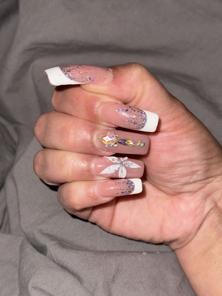 Han's Nails