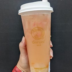 Uni Uni Bubble Tea - Lincoln Park - Peach watermelon jasmine green tea with yakult and lychee jelly