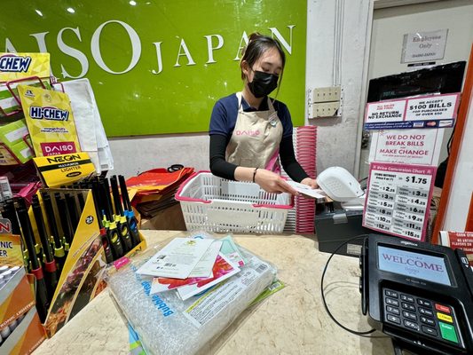 Daiso - Japanese Household Goods by null