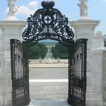 Schloss Hof - gate - Landmarks & Historical Buildings Near Me - Schloßhof, 3