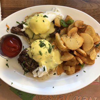 Central Bistro - Fillet eggs Benedict $15.00 - Breakfast & Brunch Near Me - Jersey City, New Jersey