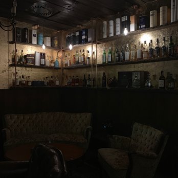 Jack’s Living Room - Whiskey Bars Near Me - Stuttgart, BW